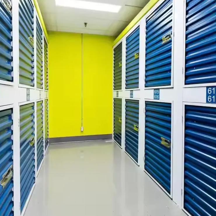 Customized Storage Container mit Roll-up-Tür